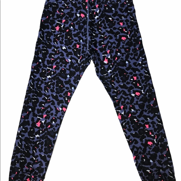 Calvin Klein cheetah print leggings - Picture 2 of 3